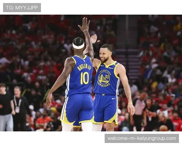 勇士大胜太阳,库里和穆迪再次成为球队胜利的关键,勇士gm谈库里 勇士大胜太阳,库里和穆迪再次成为球队胜利的关键,勇士gm谈库里